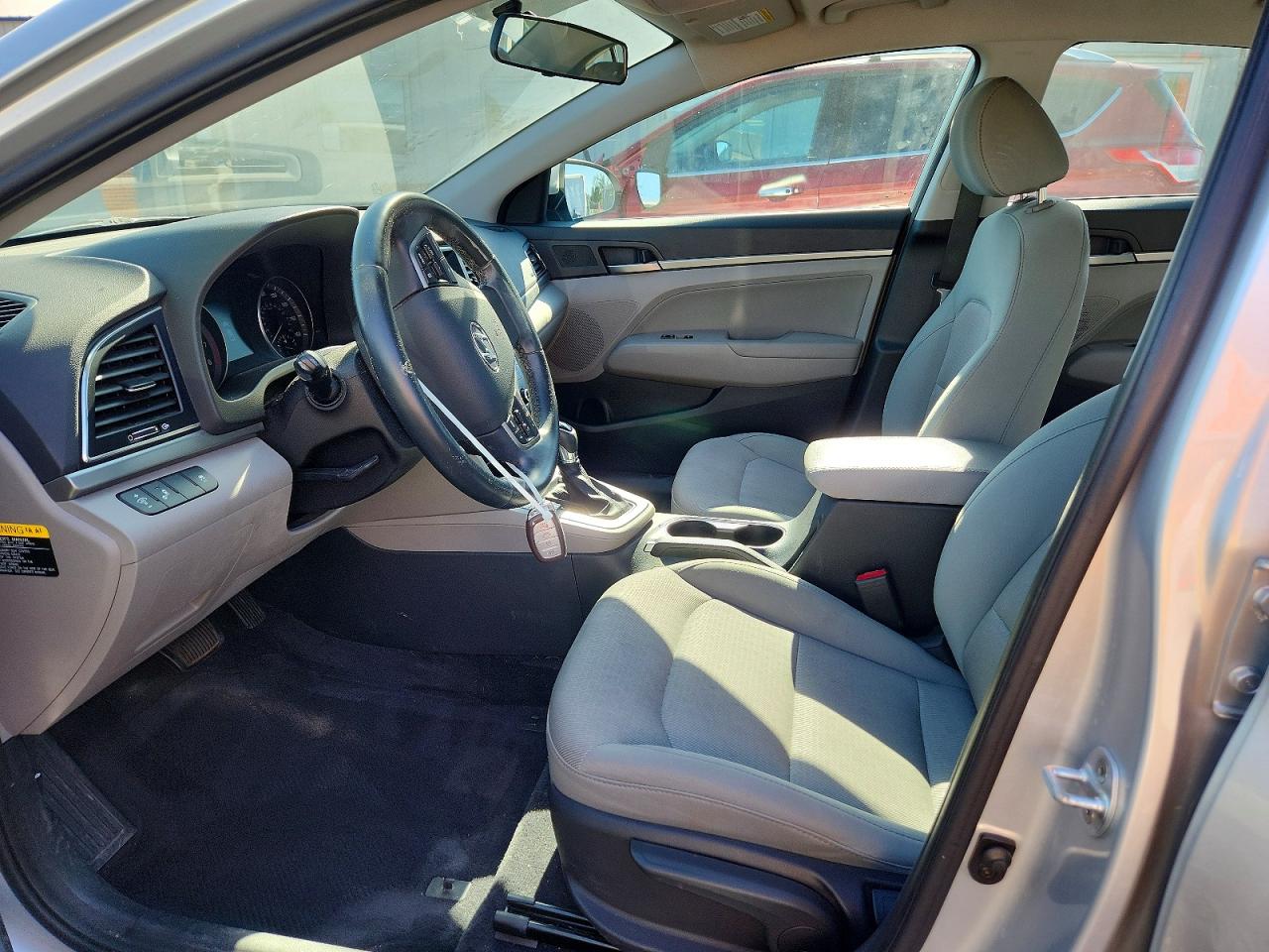 2017 HYUNDAI ELANTRA SE photo 7