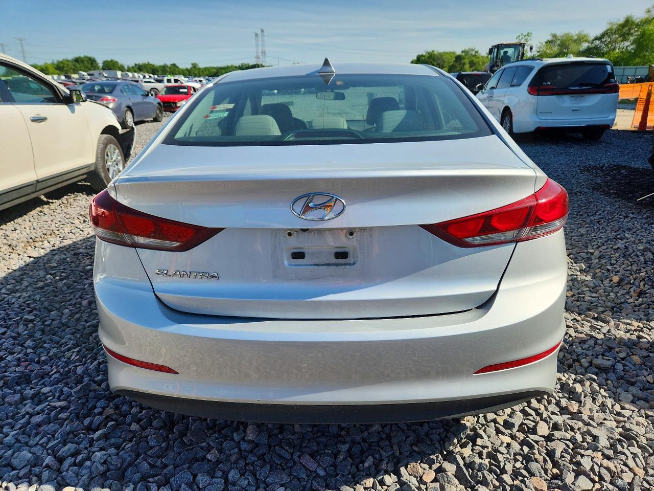 2017 HYUNDAI ELANTRA SE photo 6