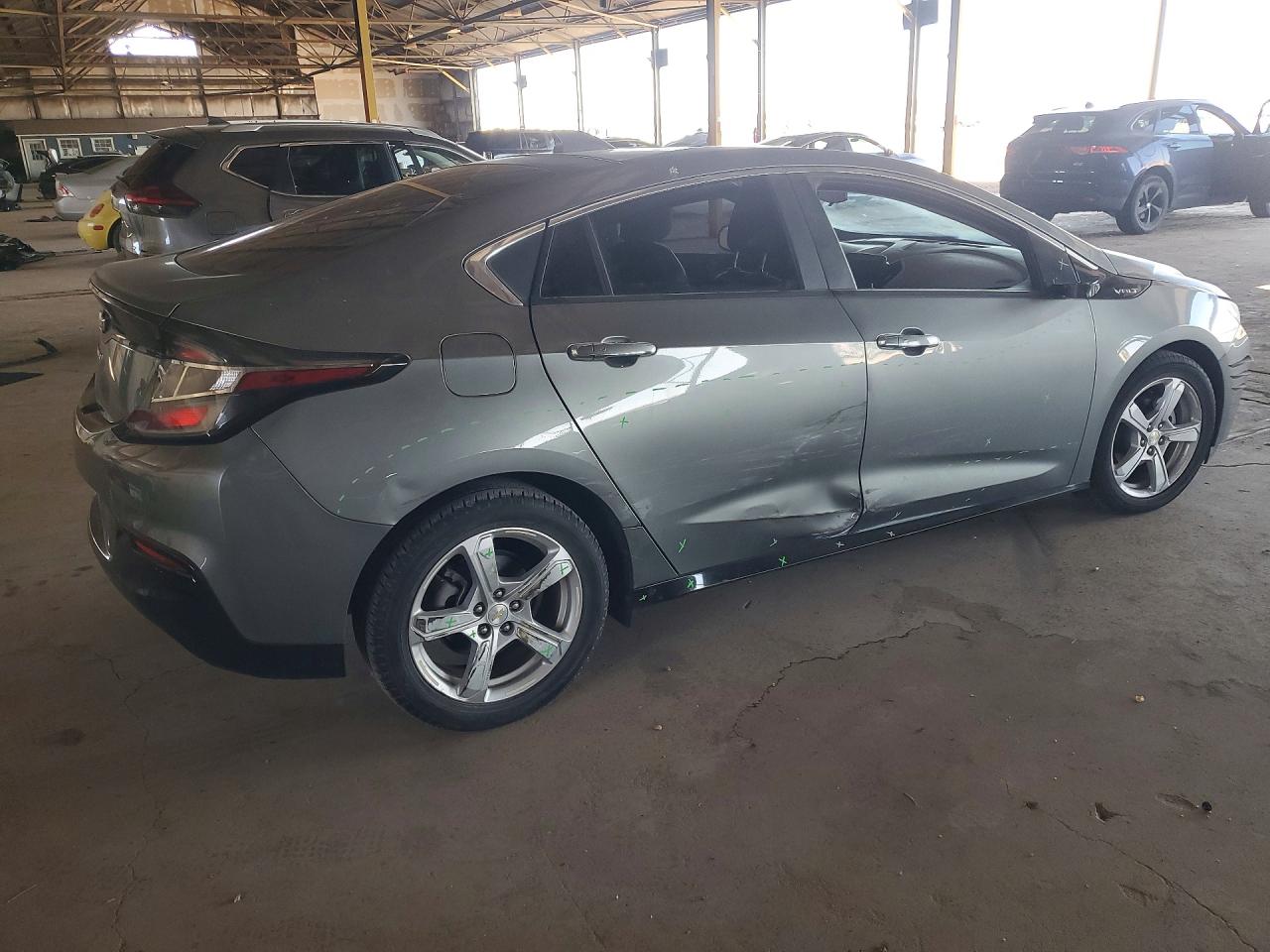 2016 CHEVROLET VOLT LT photo 5