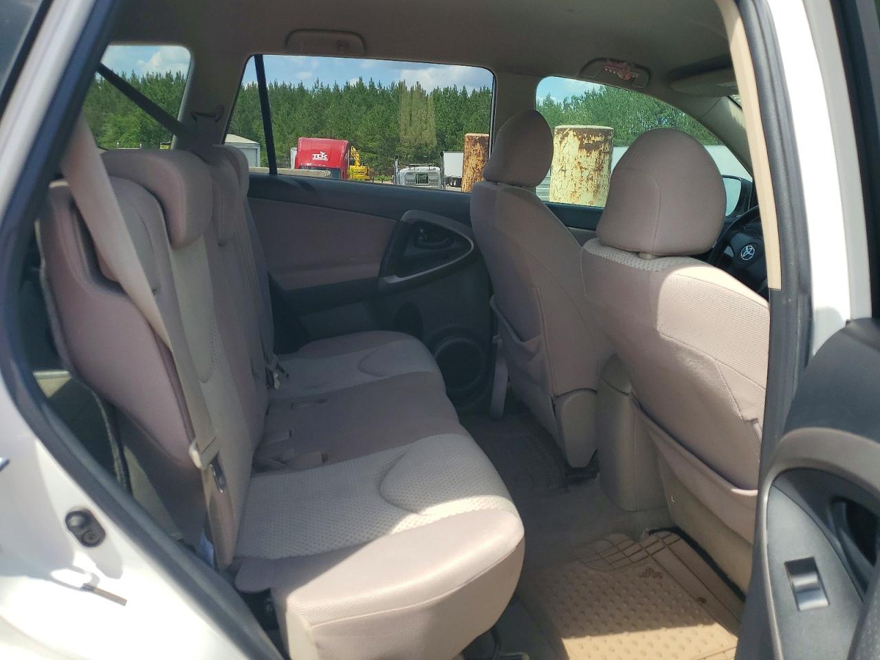 2006 TOYOTA RAV4 BASE photo 10