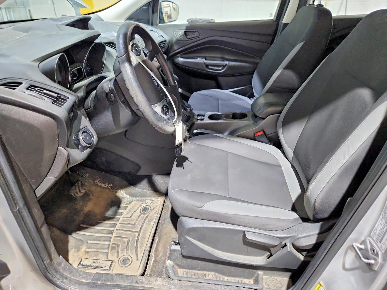 2014 FORD ESCAPE S photo 19