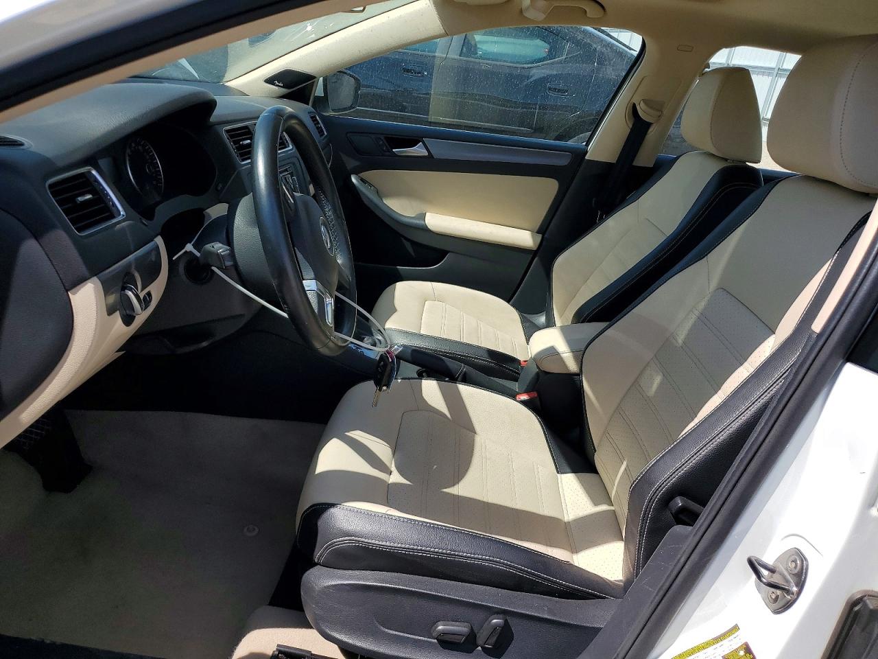 2014 VOLKSWAGEN JETTA SEL photo 7