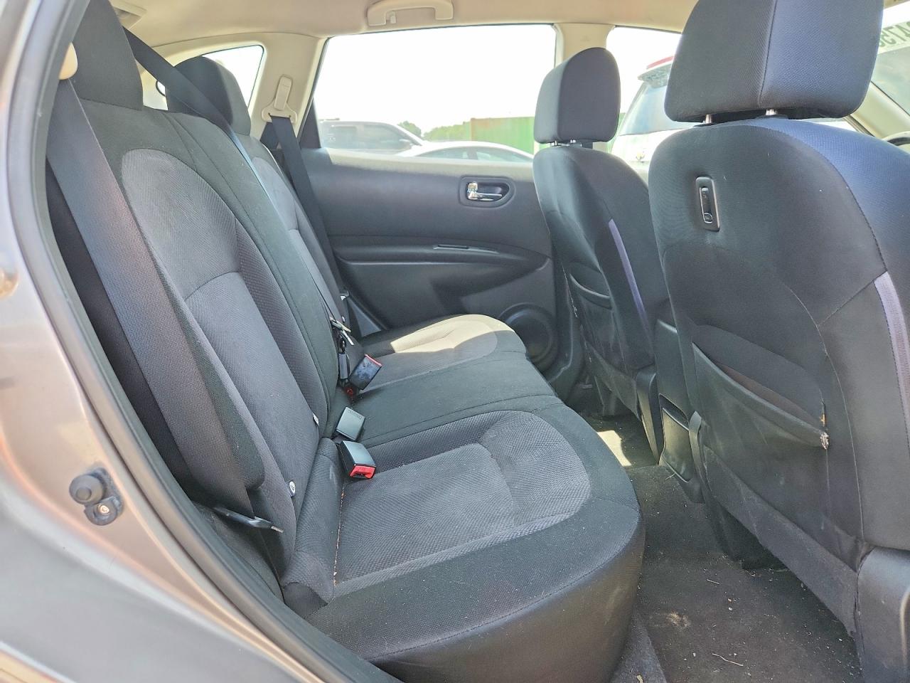 2013 NISSAN ROGUE S photo 11