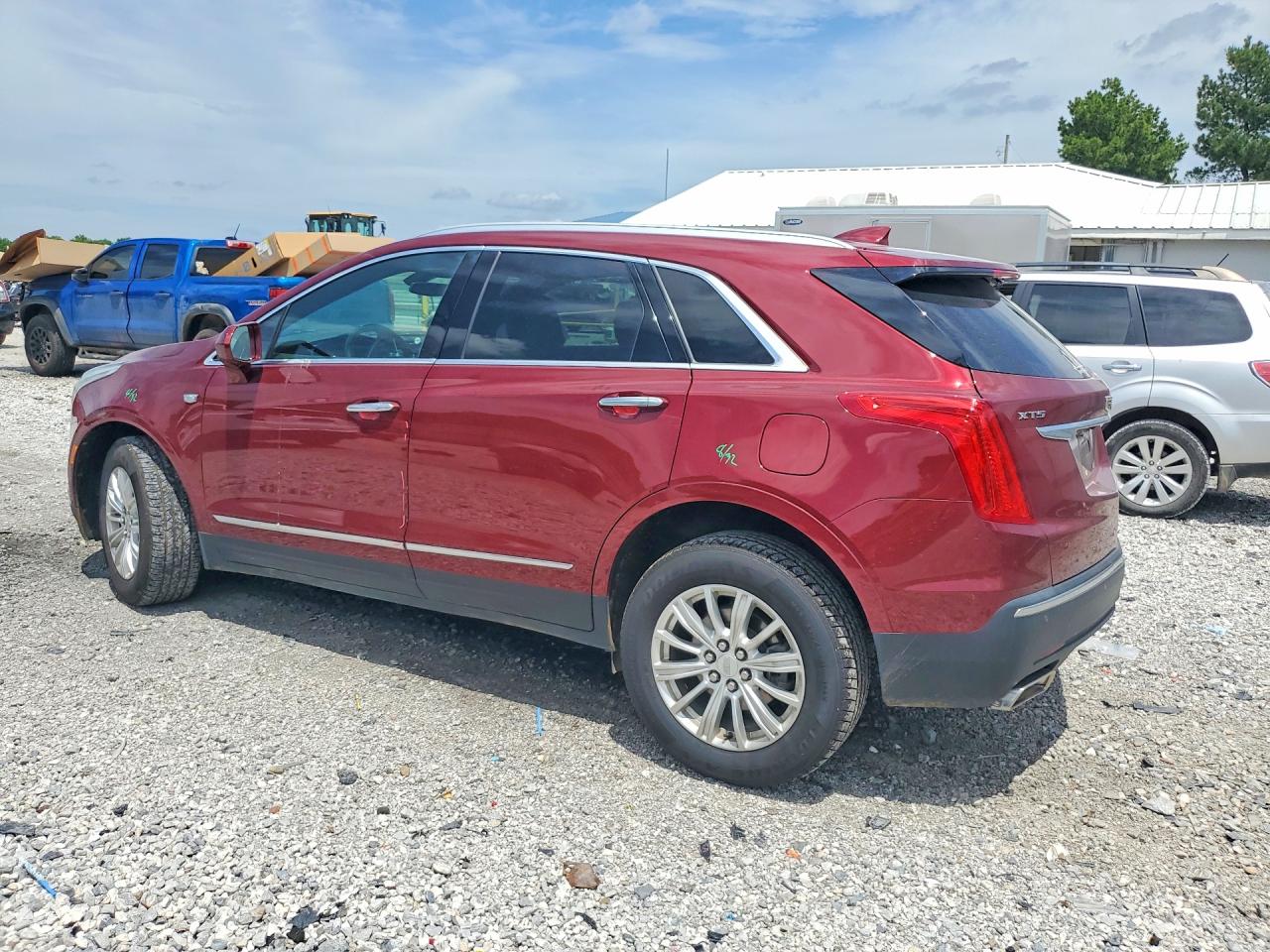 2017 CADILLAC XT5 photo 3