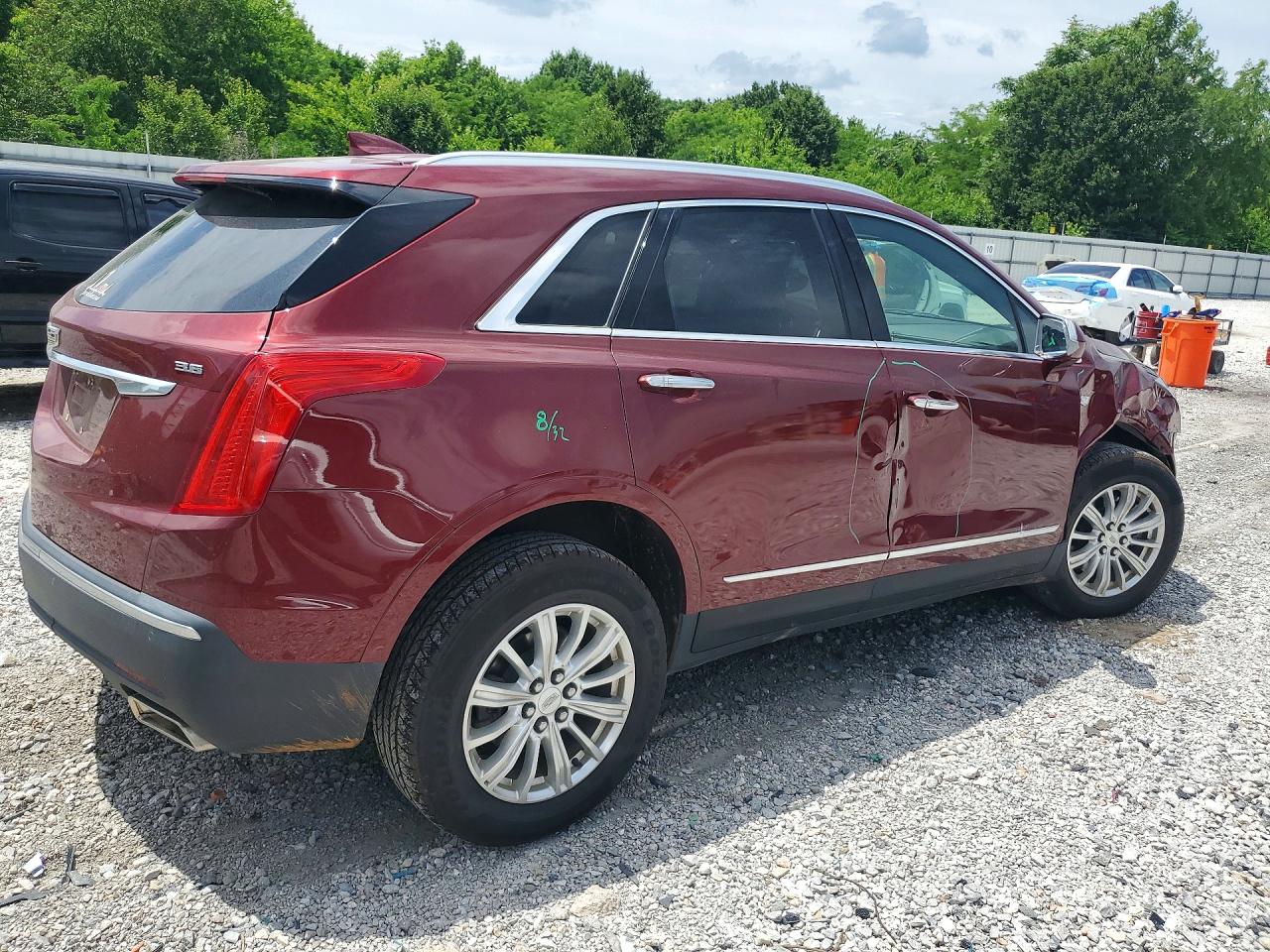 2017 CADILLAC XT5 photo 5
