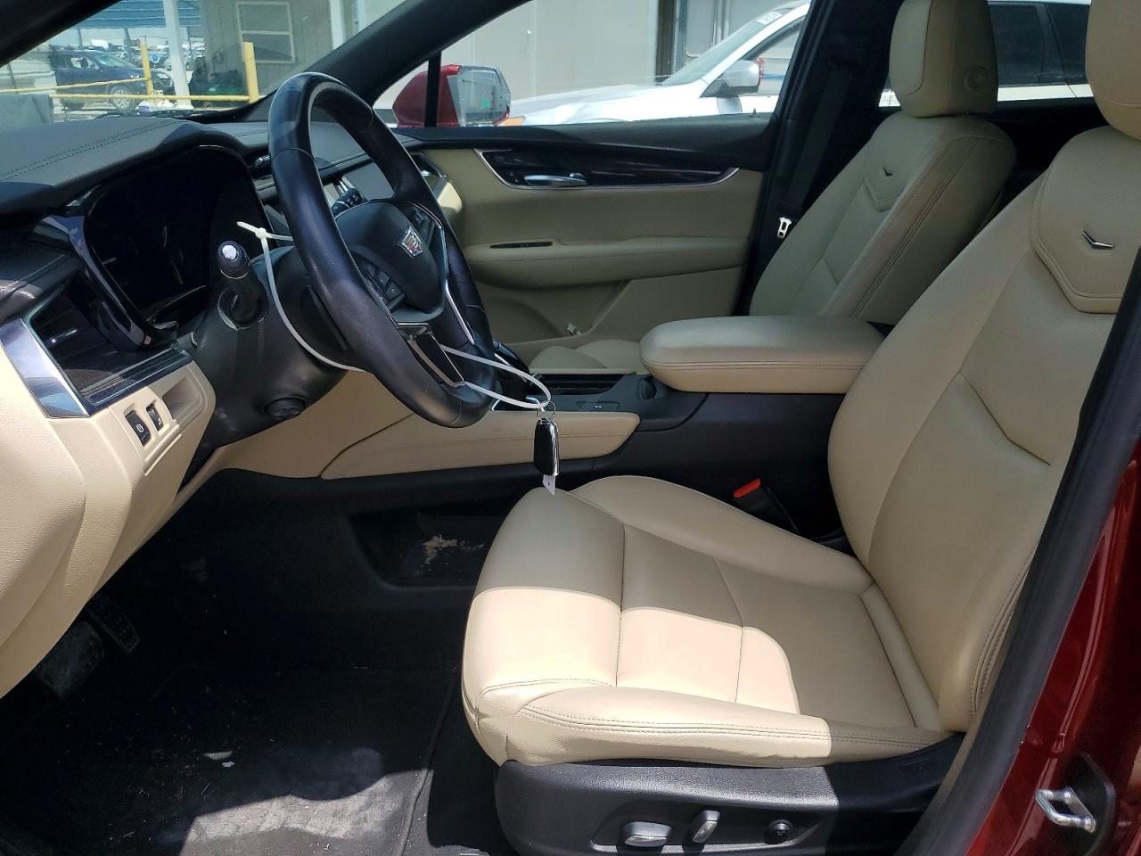 2017 CADILLAC XT5 photo 13