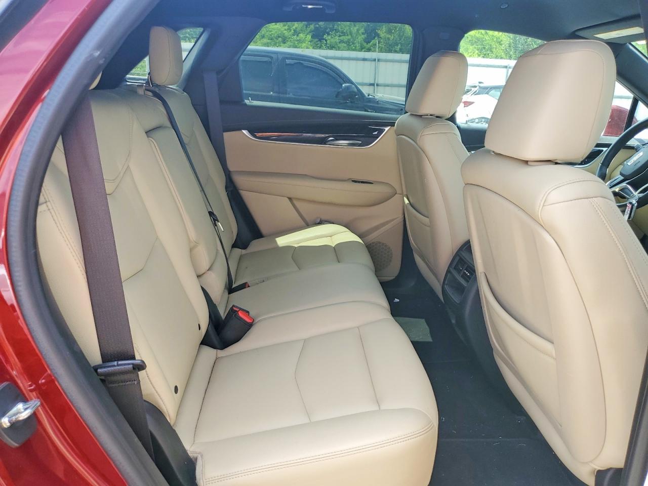 2017 CADILLAC XT5 photo 21