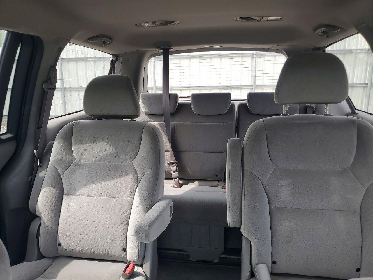 2010 HONDA ODYSSEY LX photo 10