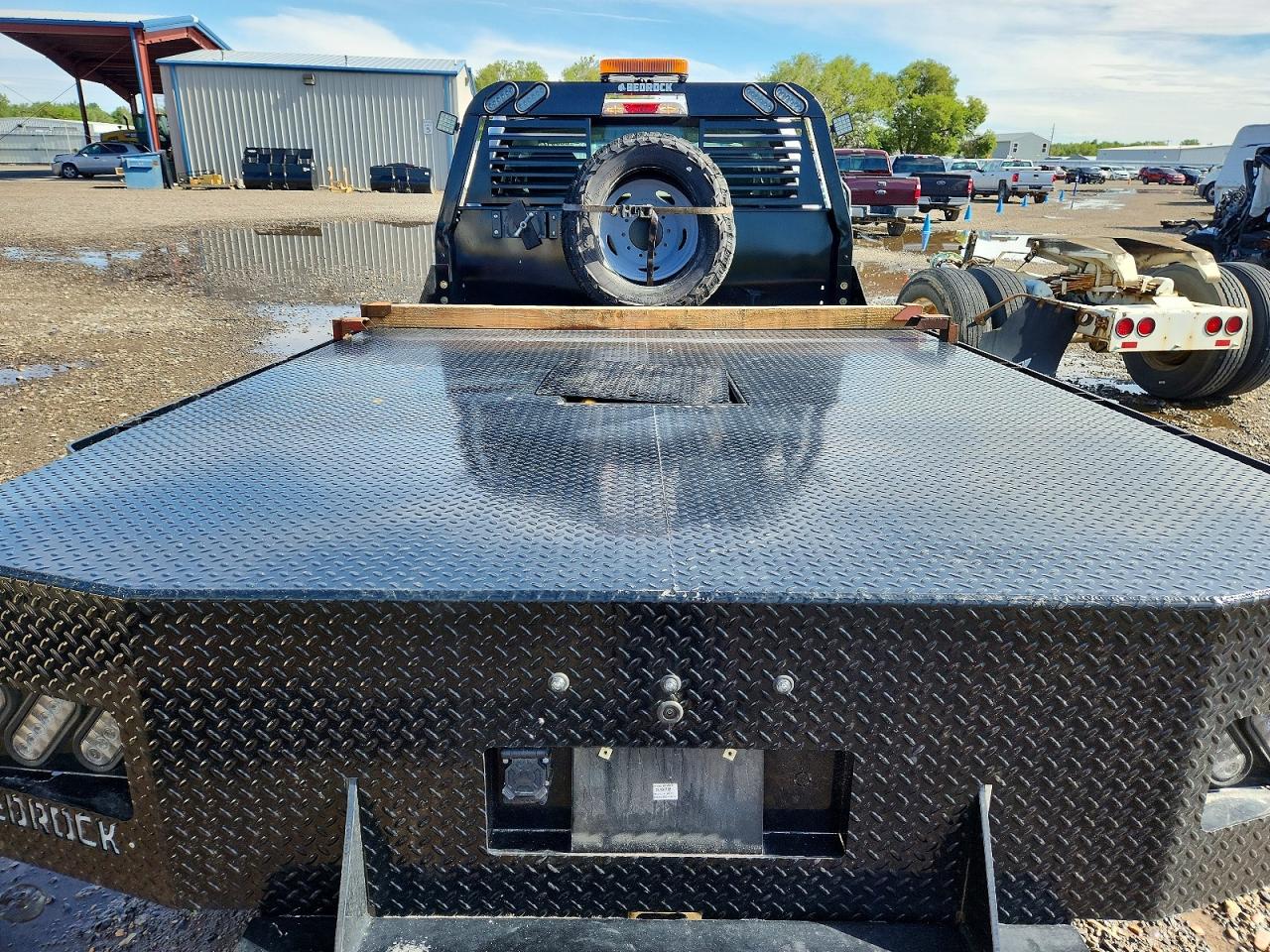 2025 FORD F550 SUPER DUTY photo 28