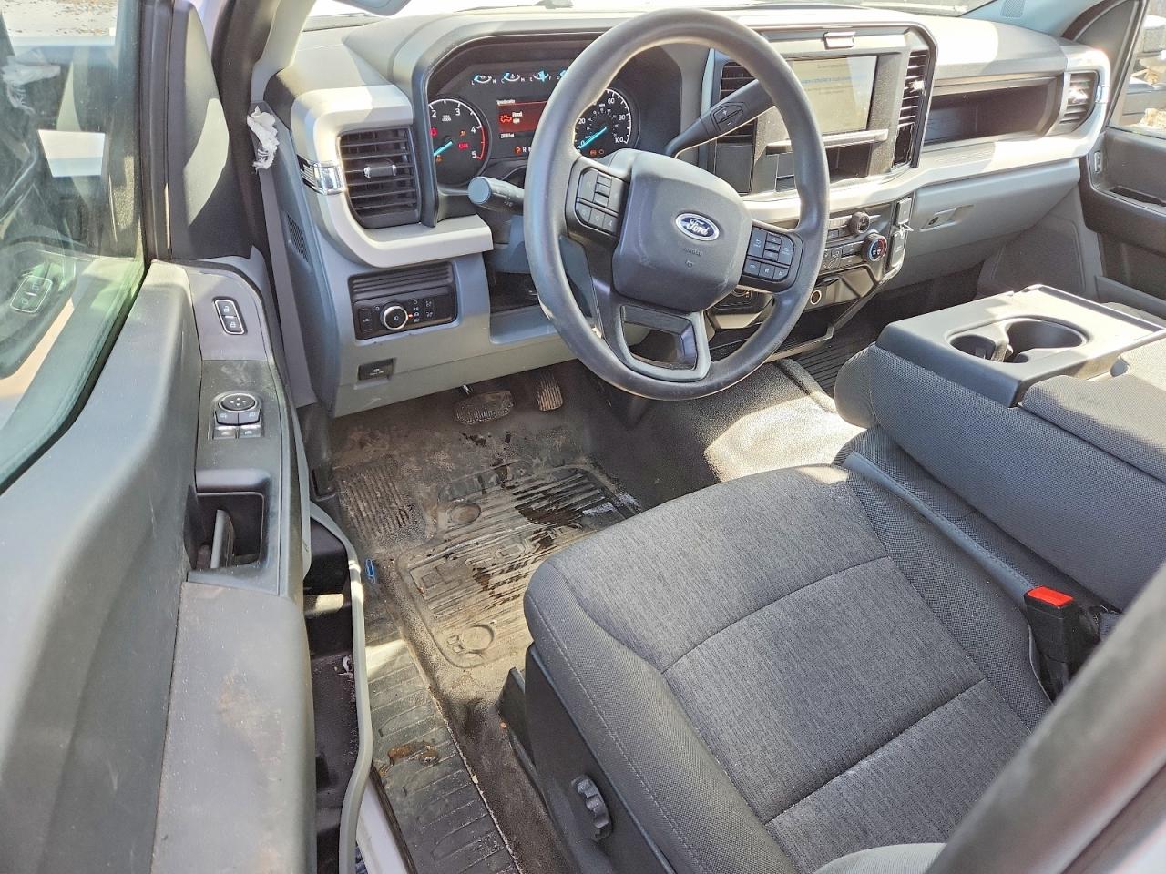 2025 FORD F550 SUPER DUTY photo 22
