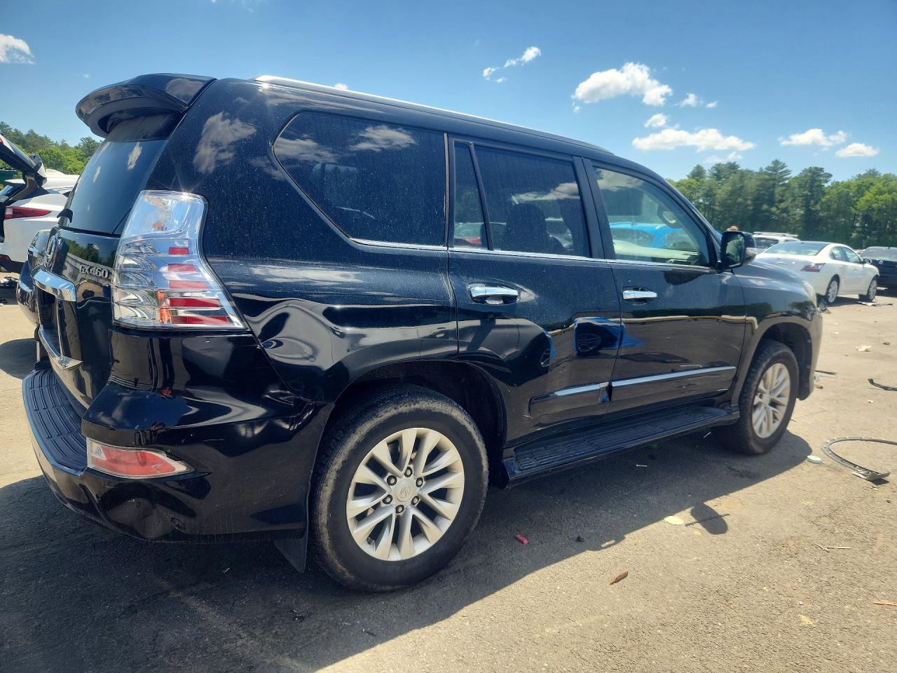 2016 LEXUS GX 460 photo 3