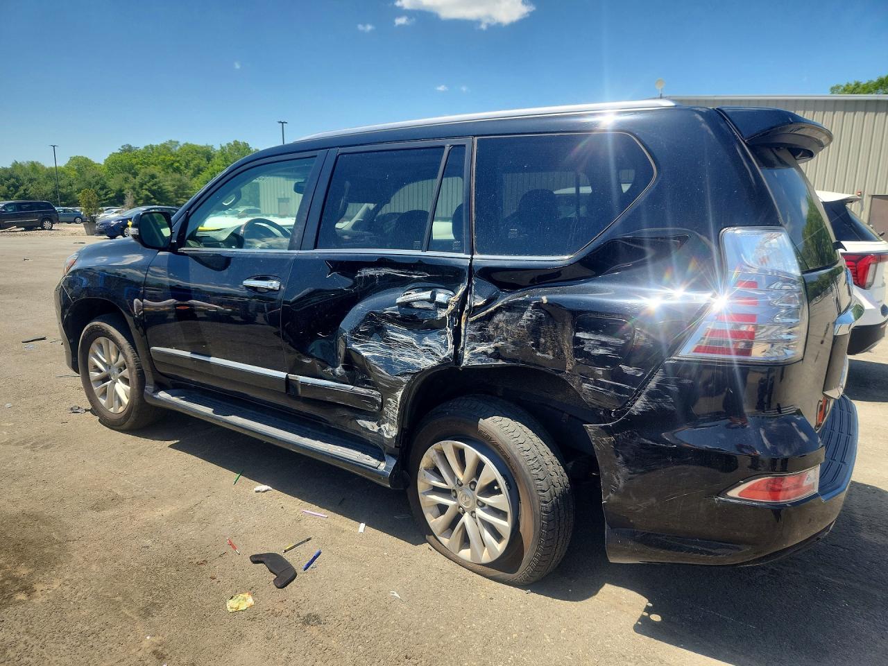 2016 LEXUS GX 460 photo 2