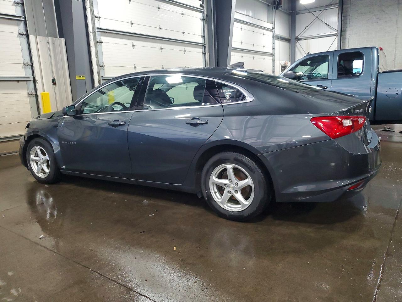 2017 CHEVROLET MALIBU LS photo 4