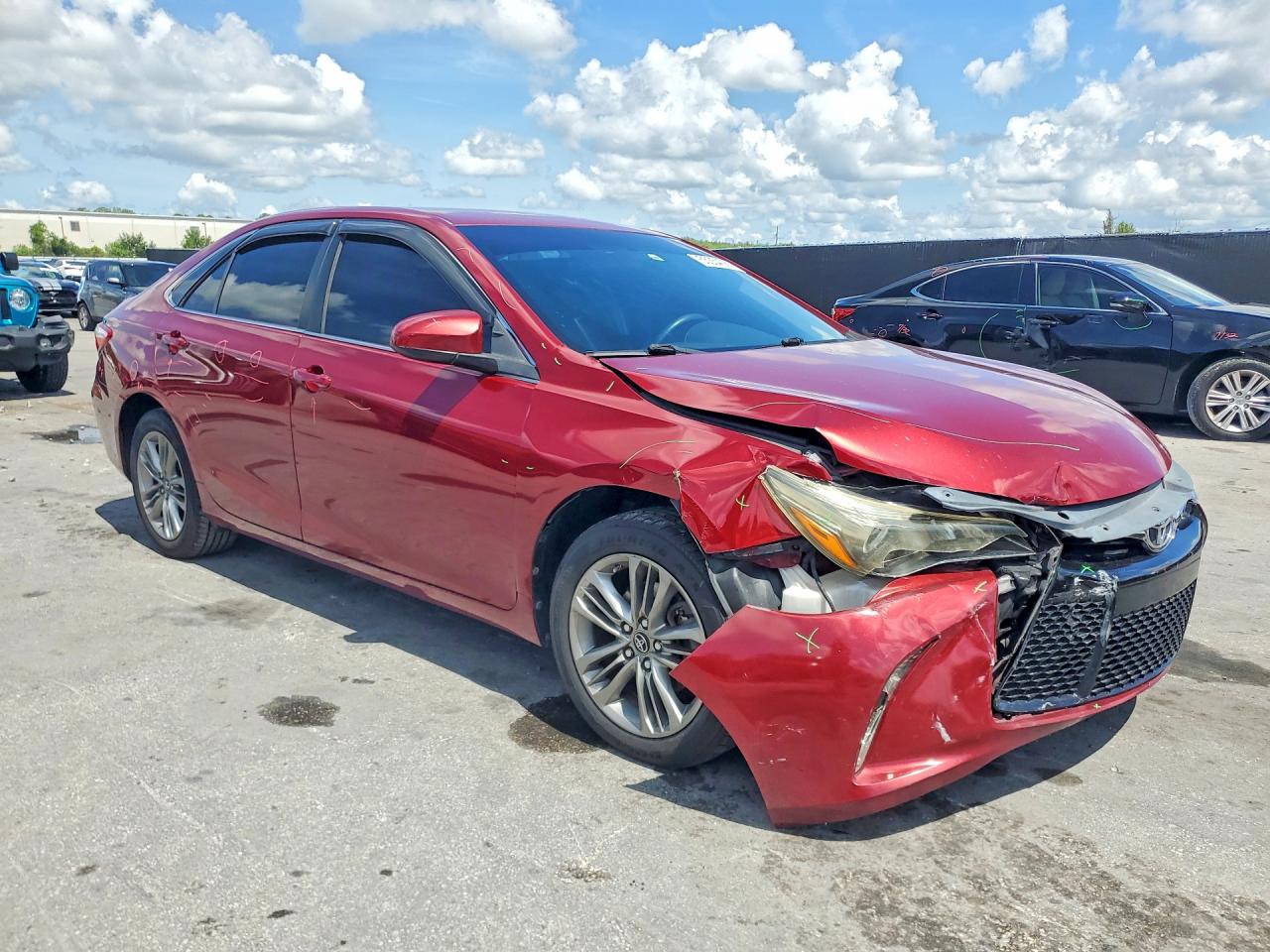2017 TOYOTA CAMRY SE photo 7