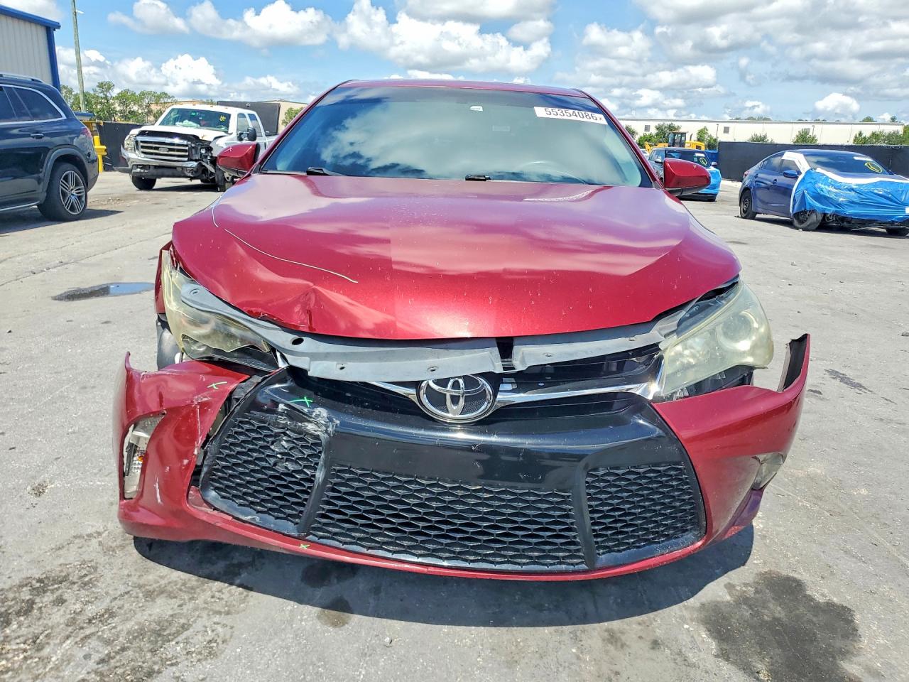 2017 TOYOTA CAMRY SE photo 9