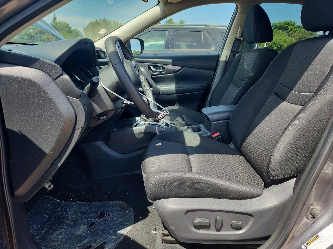2020 NISSAN ROGUE SV photo 13