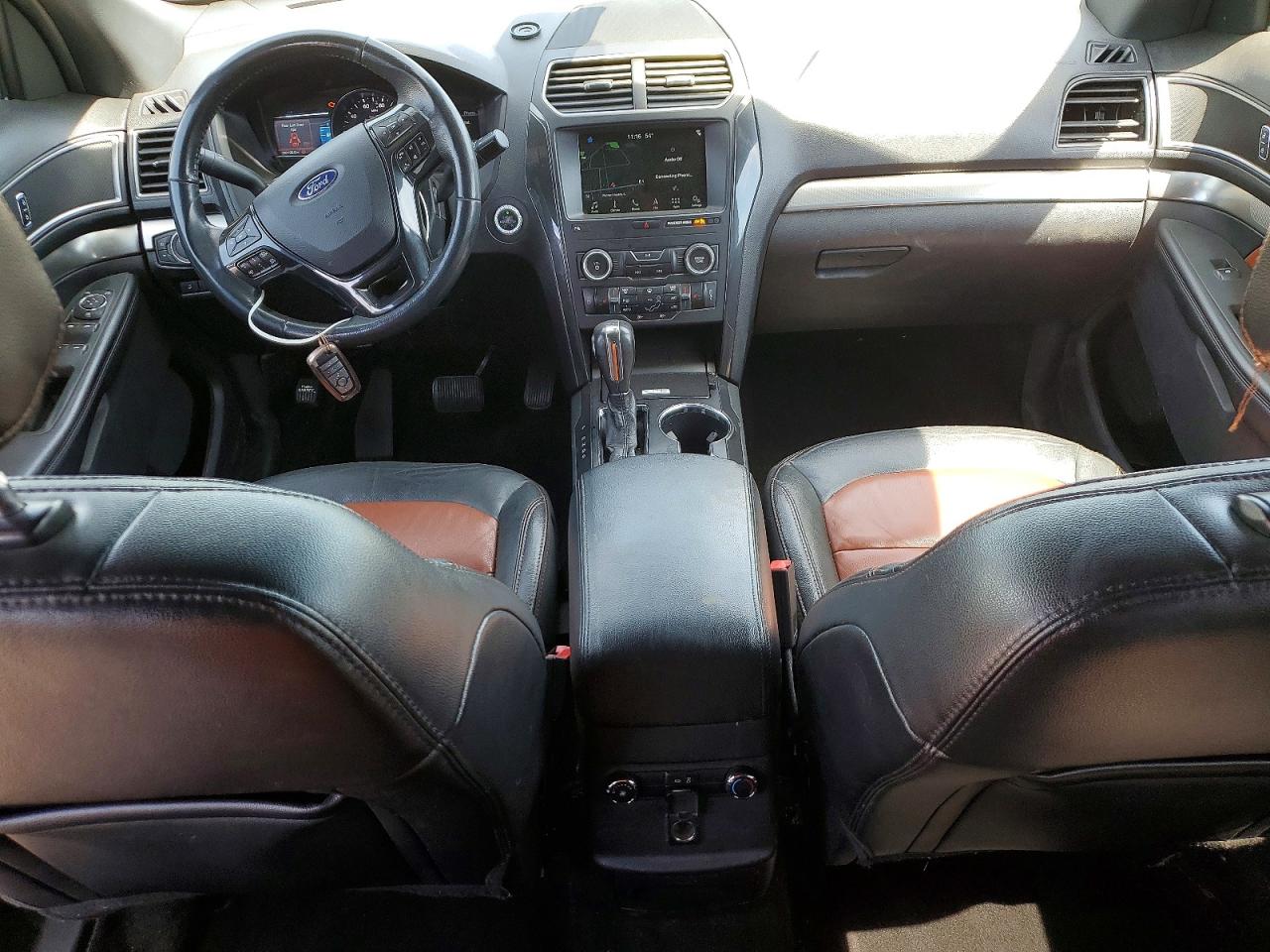 2019 FORD EXPLORER XLT photo 15