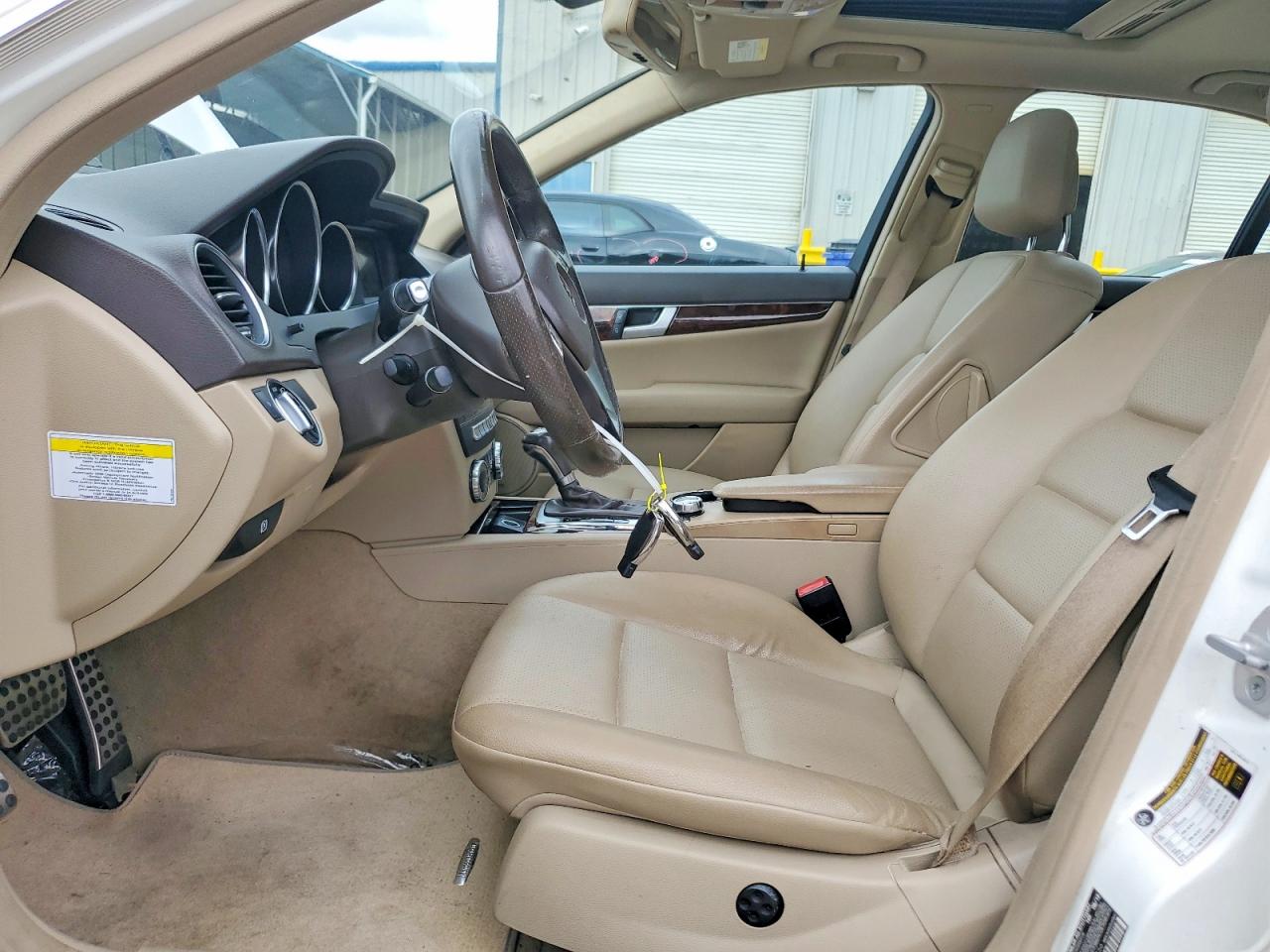 2014 MERCEDES-BENZ C 250 photo 7