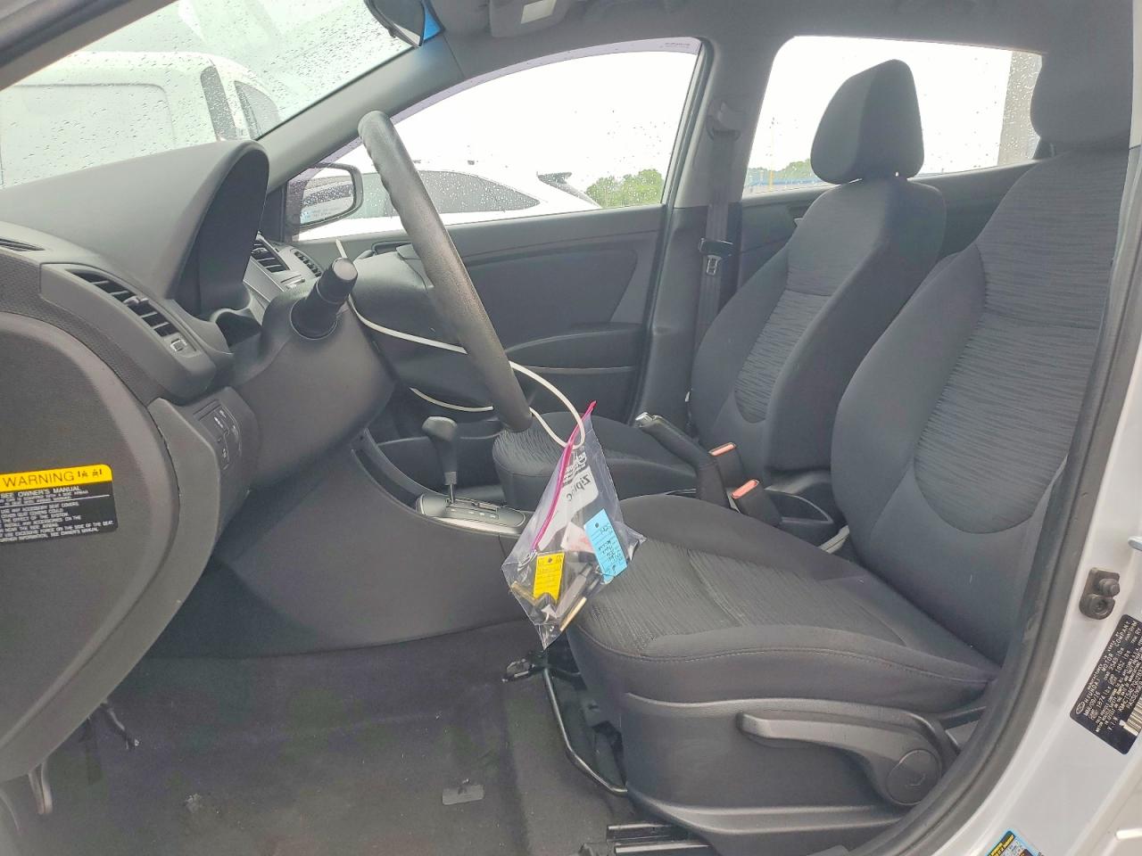 2016 HYUNDAI ACCENT SE photo 19