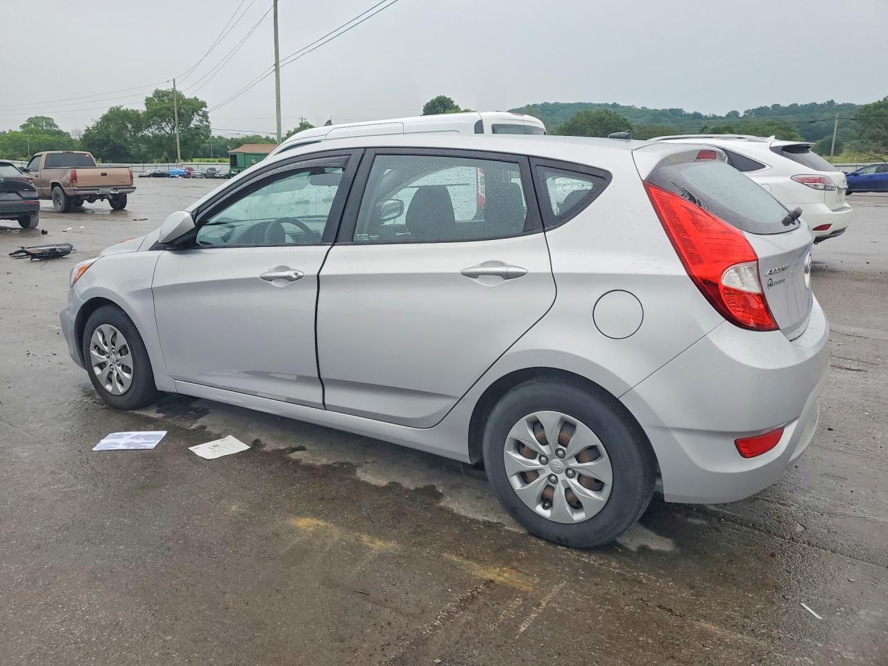 2016 HYUNDAI ACCENT SE photo 4