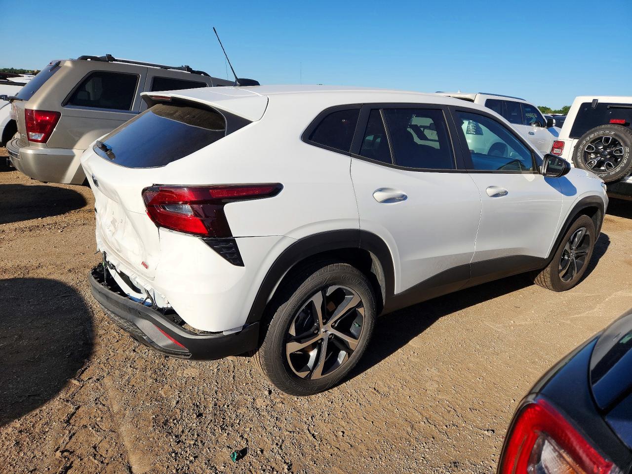 2025 CHEVROLET TRAX 1RS photo 5