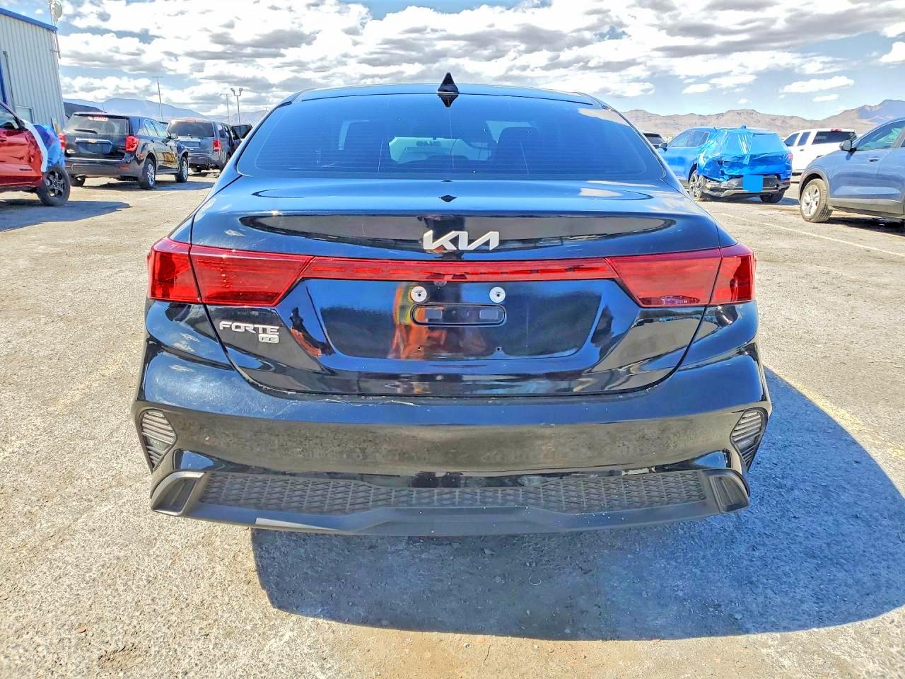 2023 KIA FORTE LX photo 6