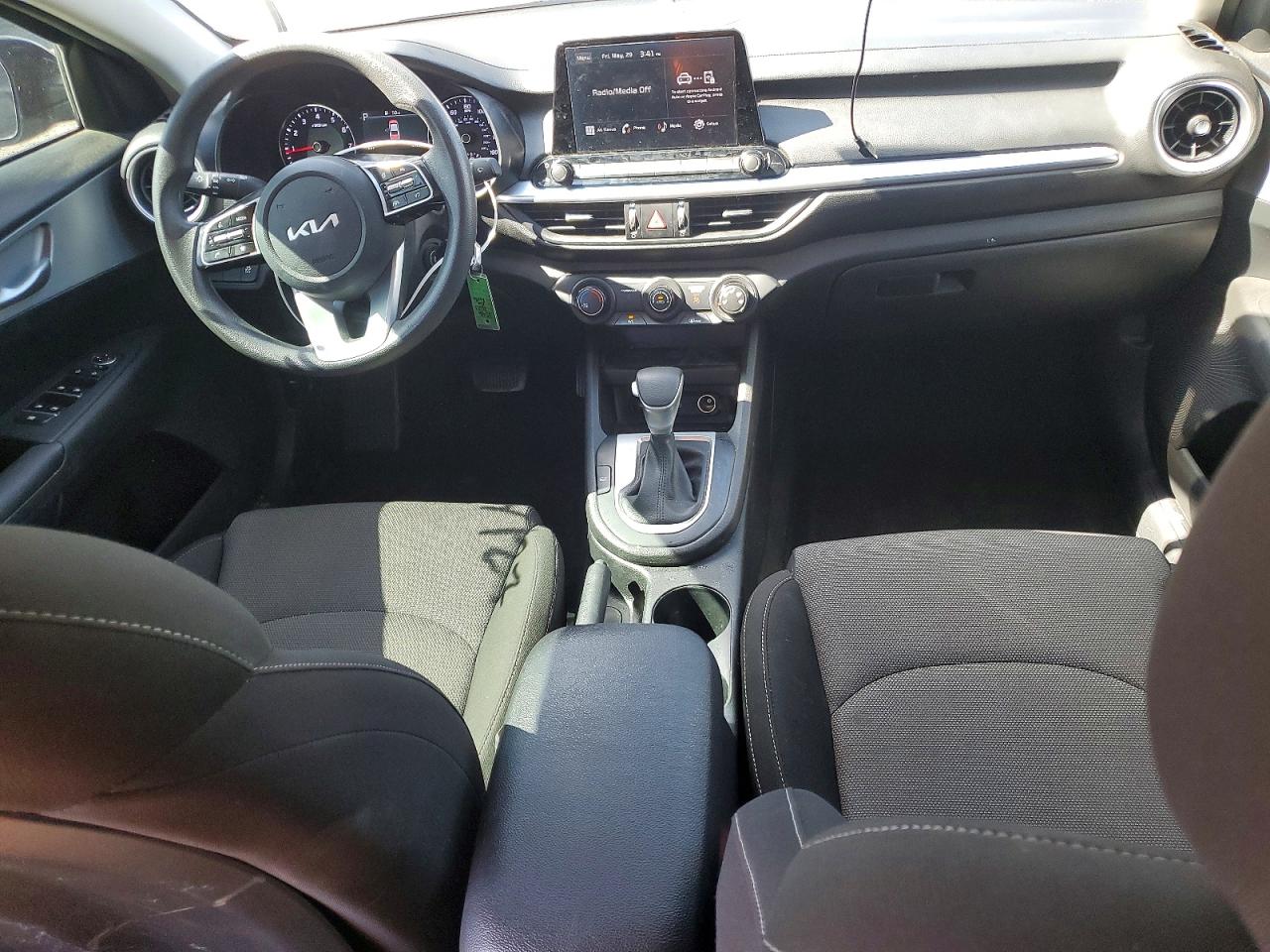 2023 KIA FORTE LX photo 8