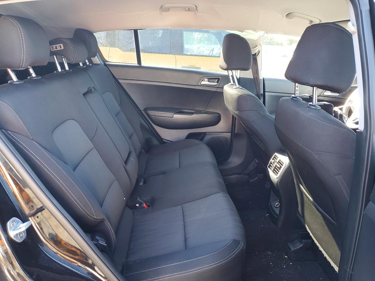 2019 KIA SPORTAGE LX photo 28