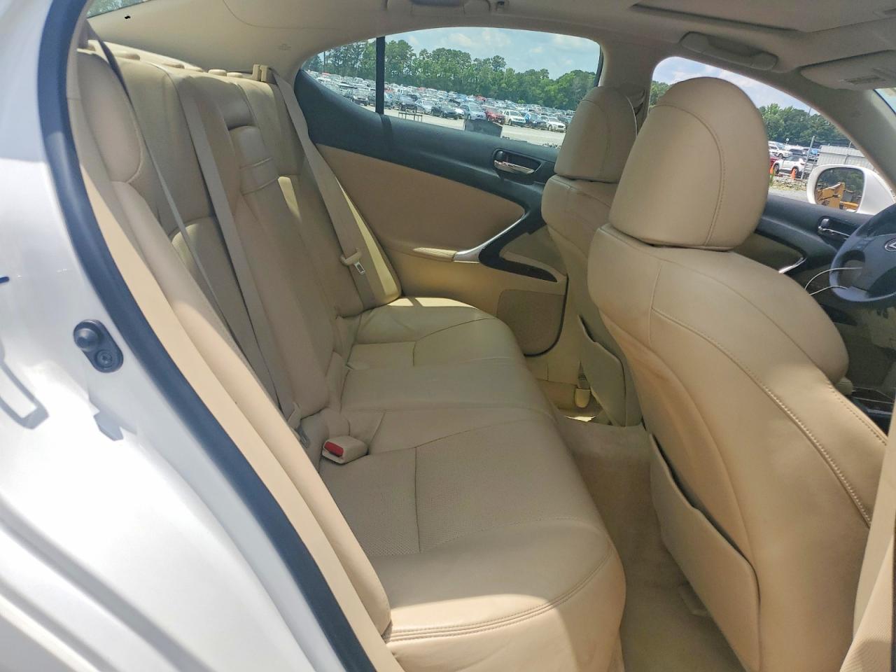 2007 LEXUS IS 350 photo 28