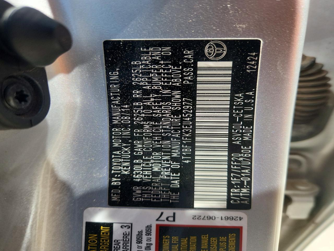 2014 TOYOTA CAMRY SE photo 23