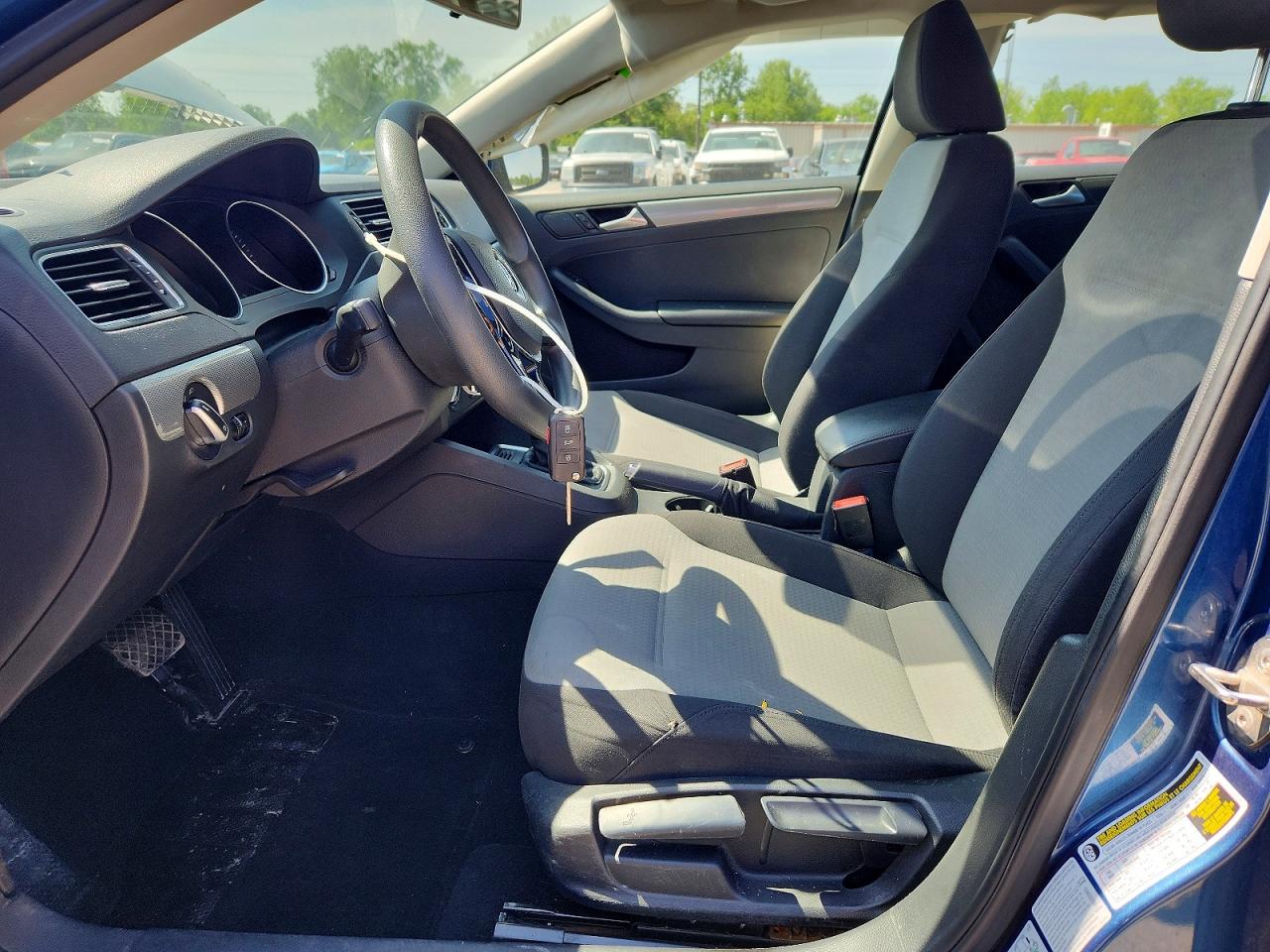 2017 VOLKSWAGEN JETTA S photo 13