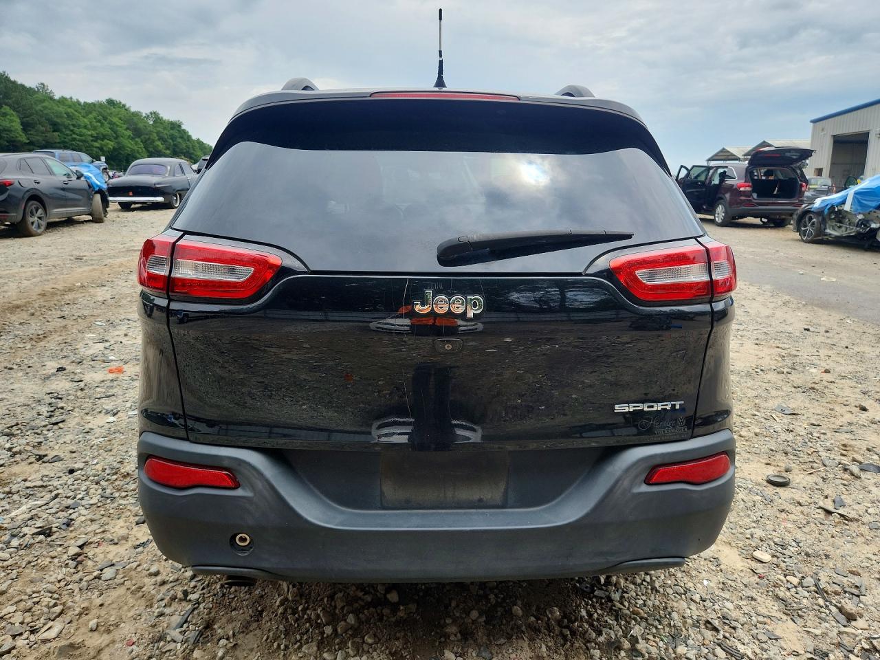2016 JEEP CHEROKEE SPORT photo 6