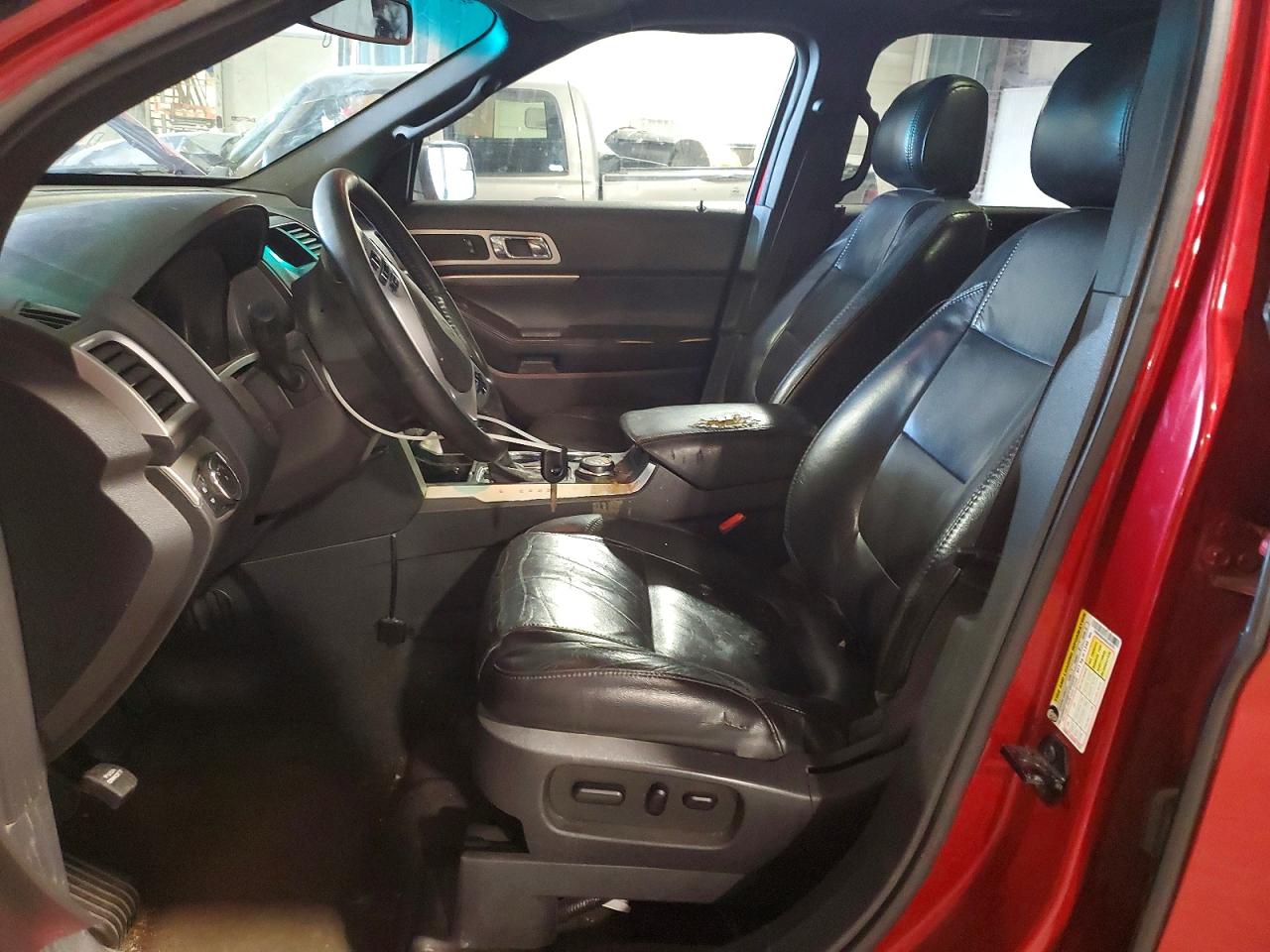 2011 FORD EXPLORER XLT photo 7