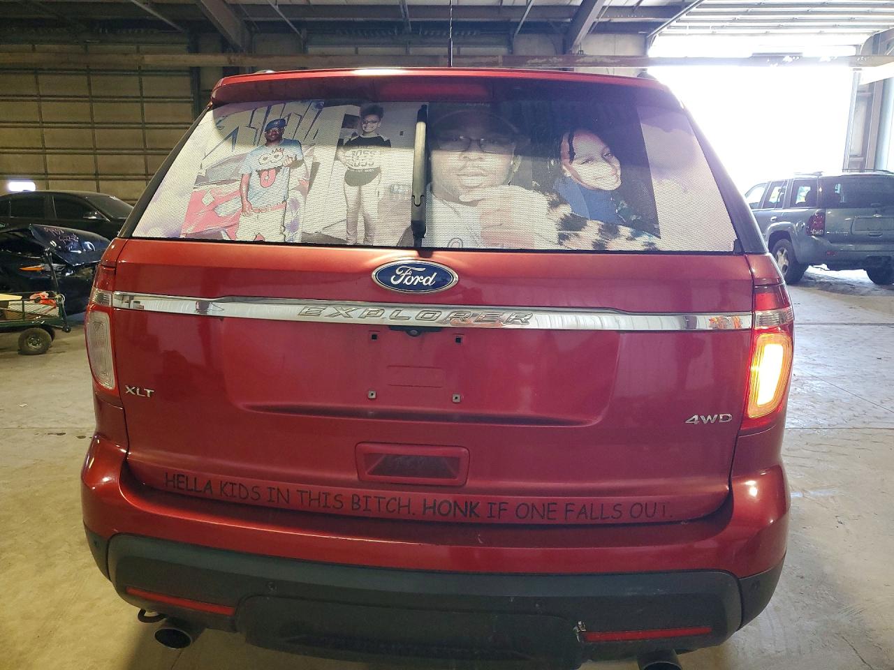 2011 FORD EXPLORER XLT photo 6