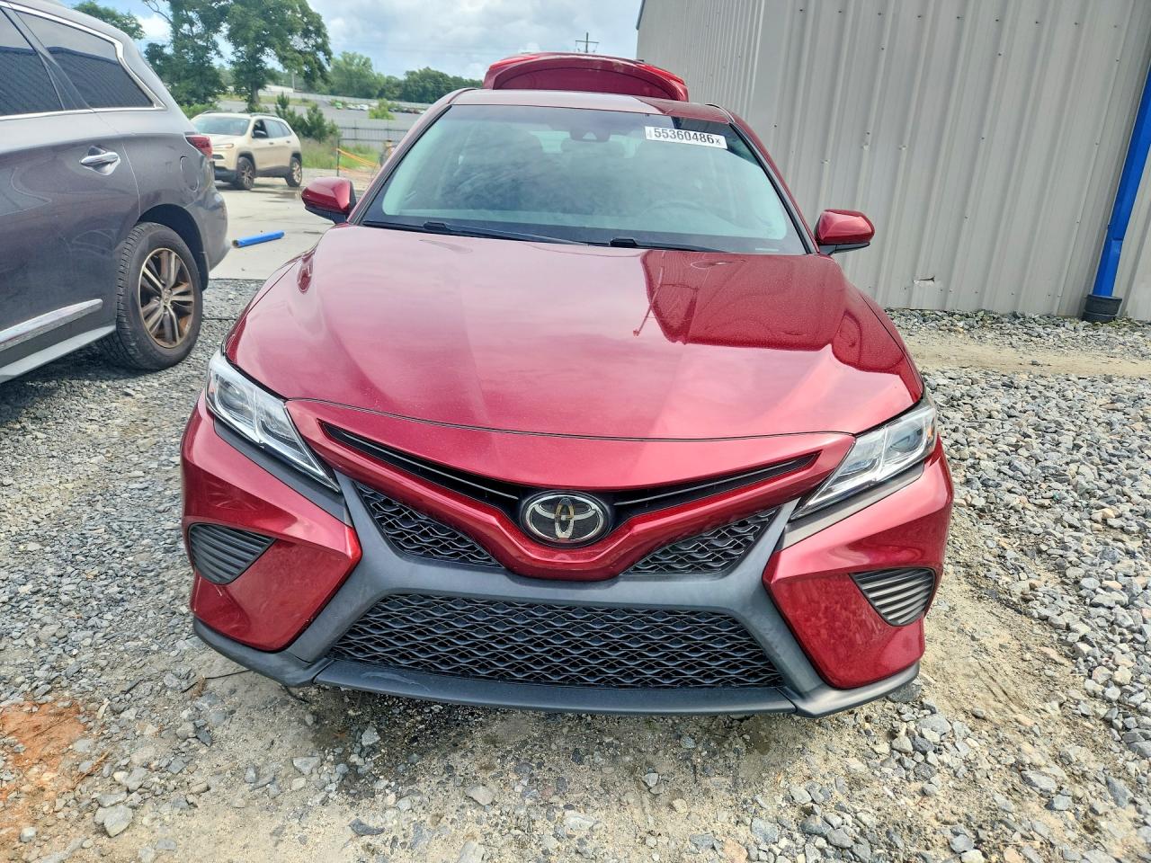 2018 TOYOTA CAMRY SE photo 5