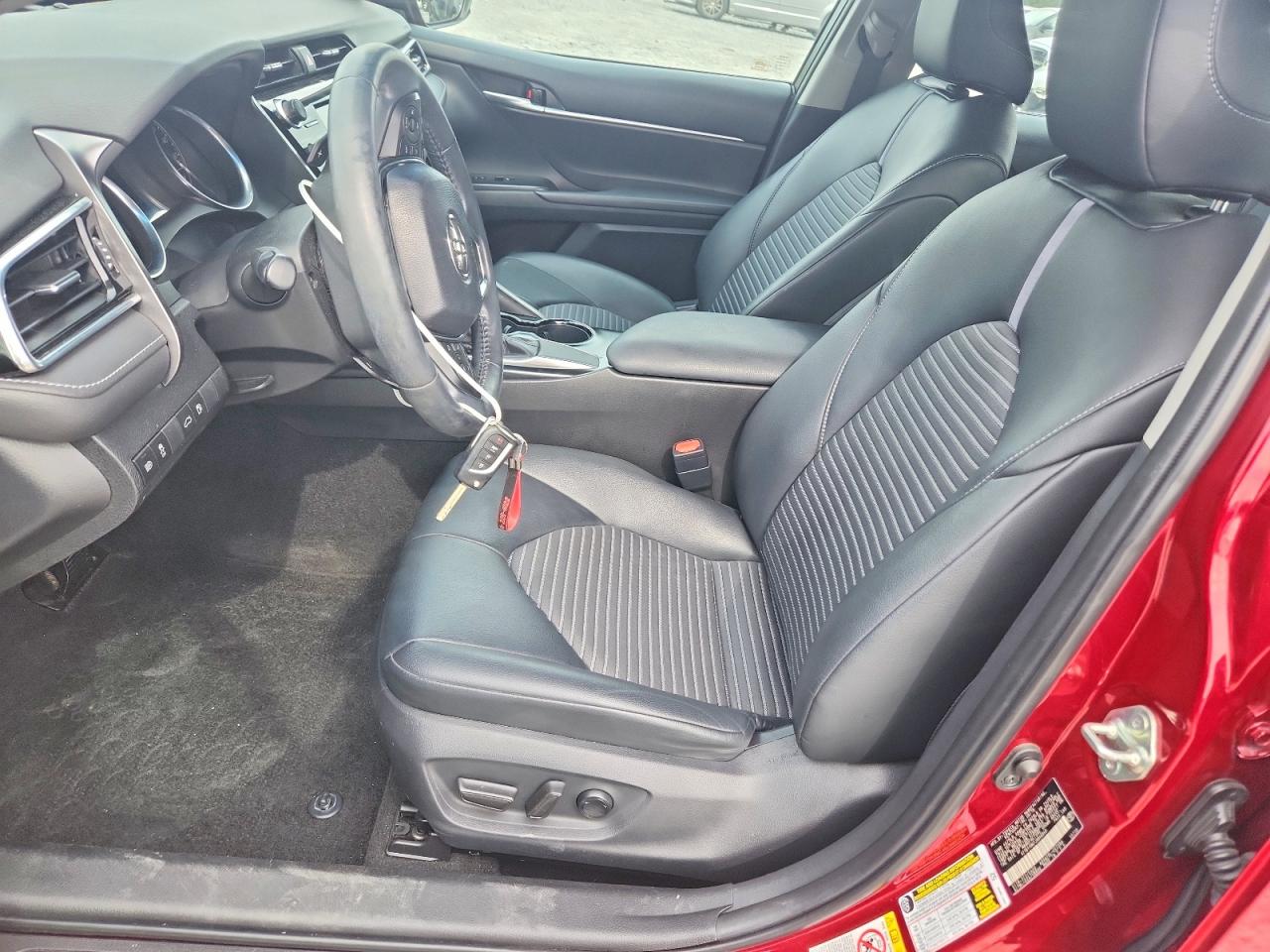 2018 TOYOTA CAMRY SE photo 7