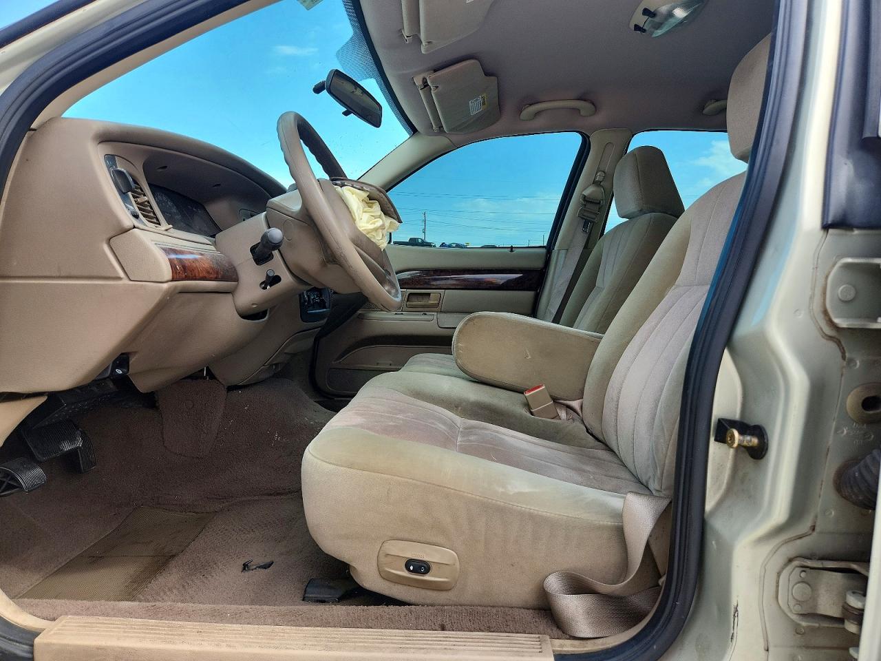 2004 MERCURY GRAND MARQUIS GS photo 13