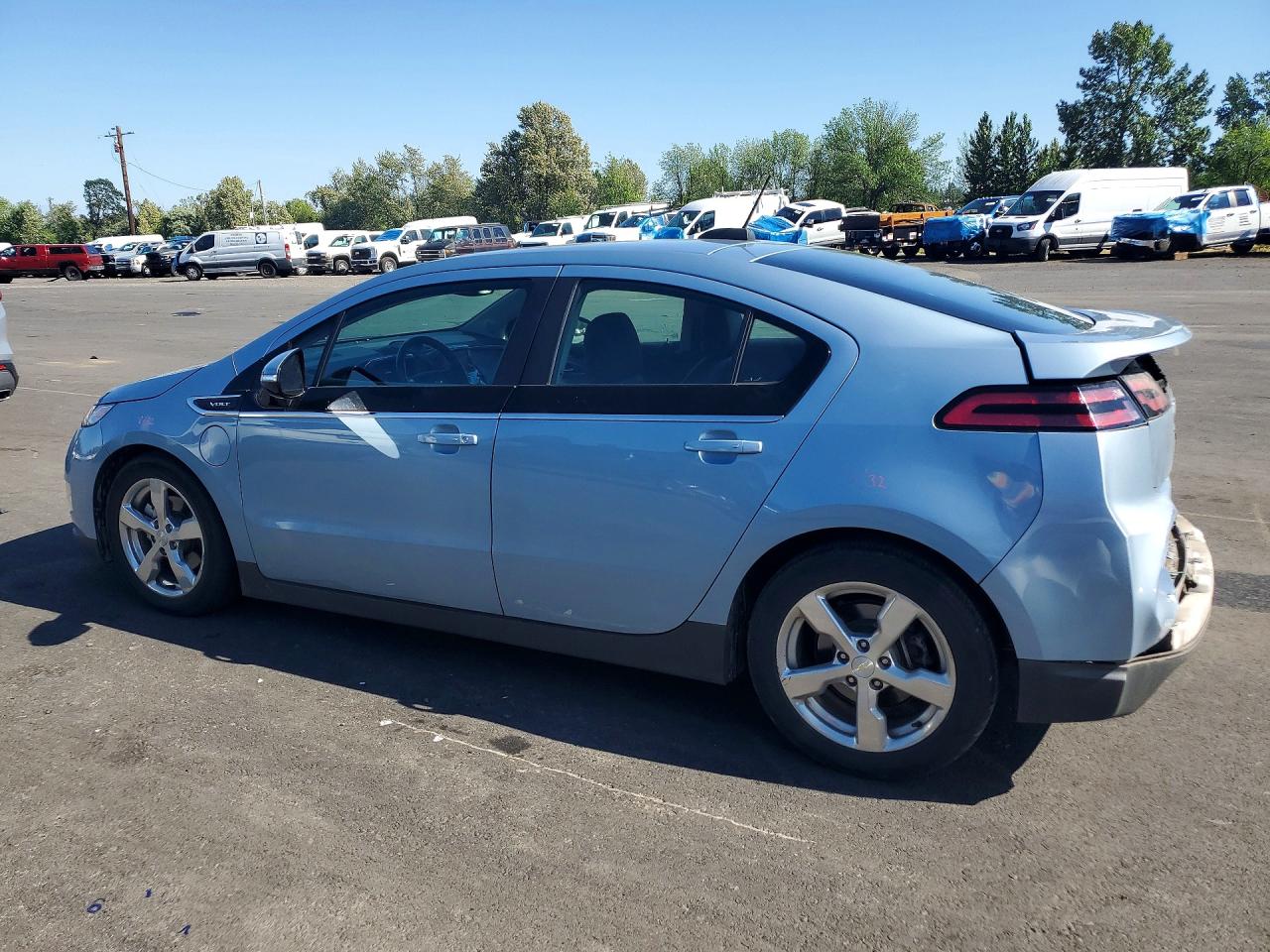 2015 CHEVROLET VOLT photo 4