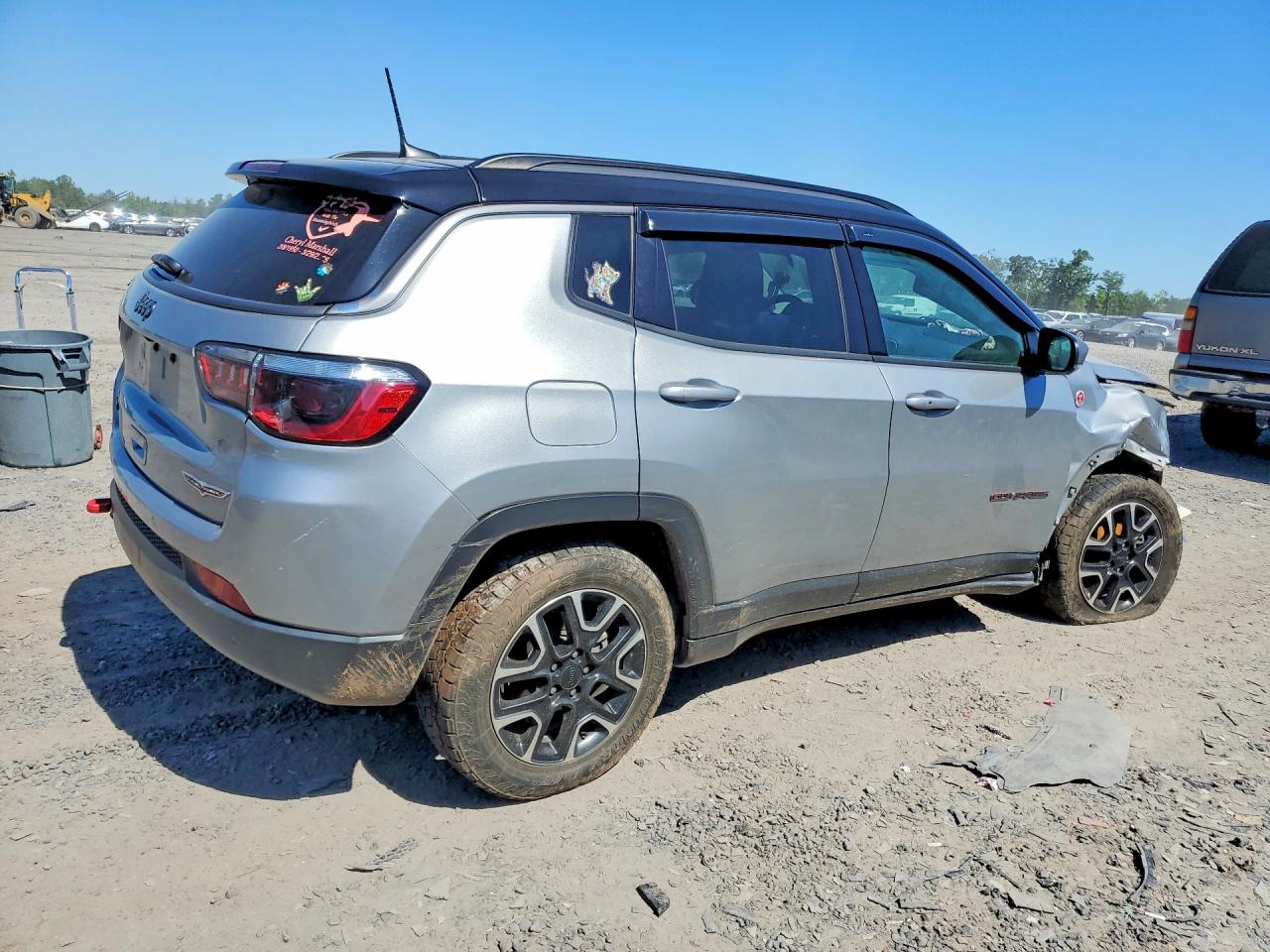 2021 JEEP COMPASS TRAILHAWK photo 3