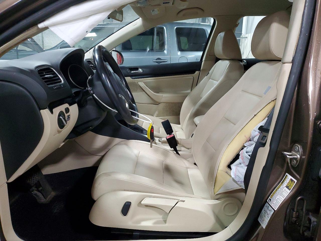 2012 VOLKSWAGEN JETTA TDI photo 19