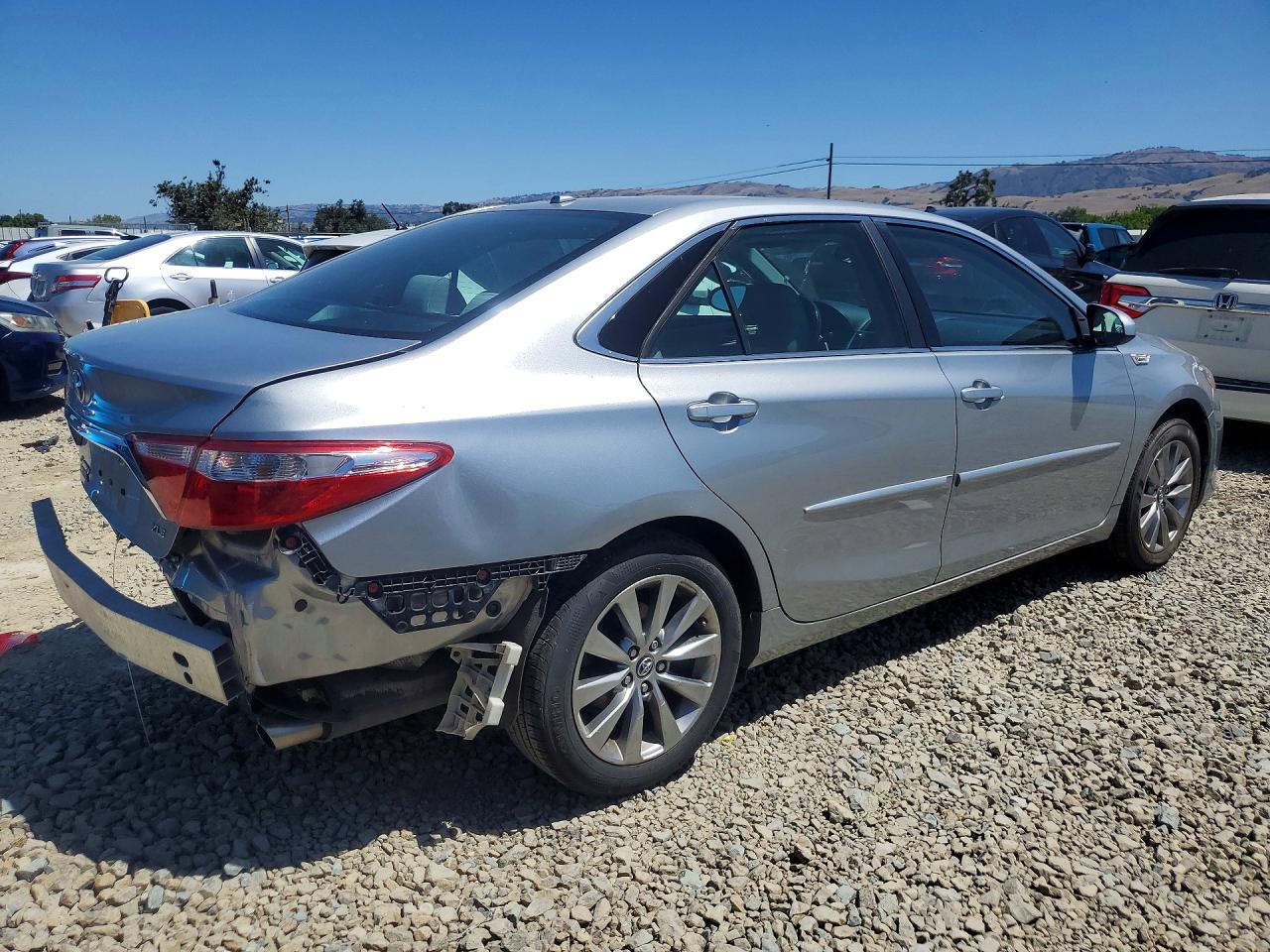 2017 TOYOTA CAMRY XLE photo 5