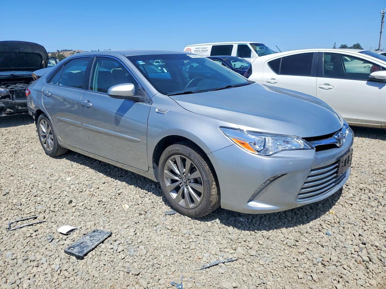 2017 TOYOTA CAMRY XLE photo 7