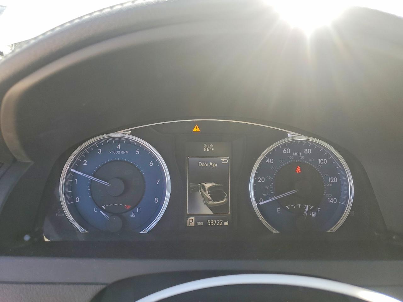 2017 TOYOTA CAMRY XLE photo 17