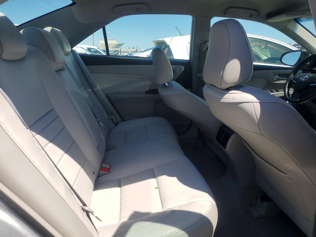 2017 TOYOTA CAMRY XLE photo 19