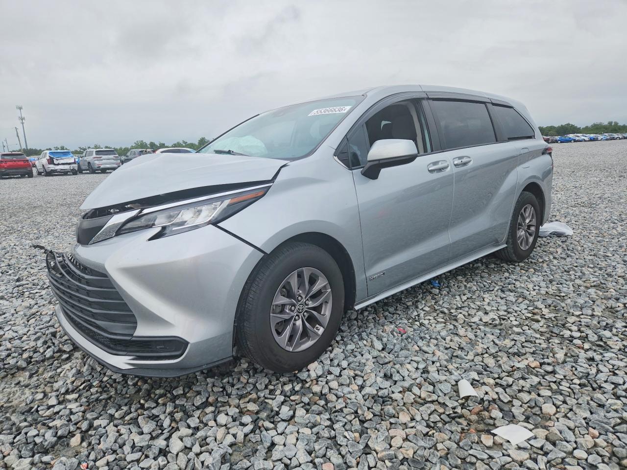 2021 TOYOTA SIENNA