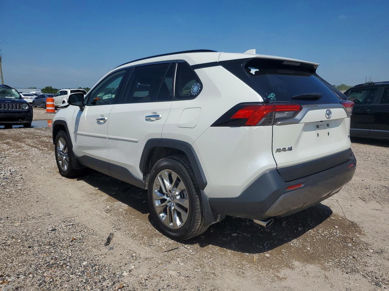2019 TOYOTA RAV4 LIMITED photo 3