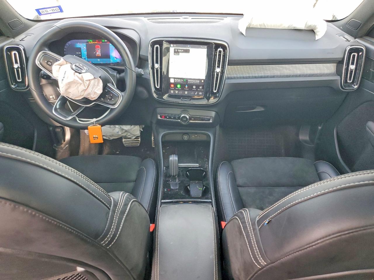 2022 VOLVO XC40 P8 RECHARGE PLUS photo 15