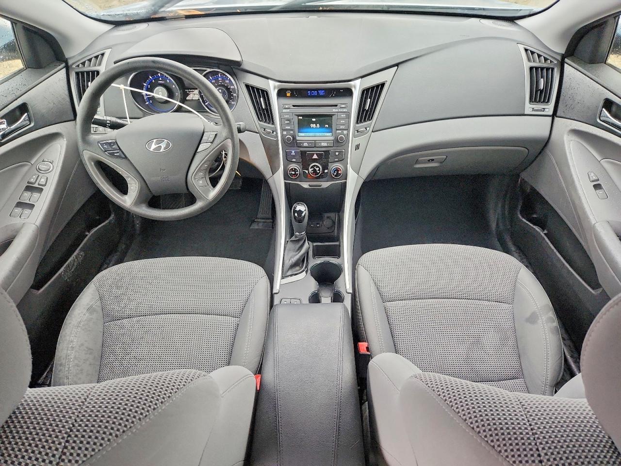 2014 HYUNDAI SONATA GLS photo 22