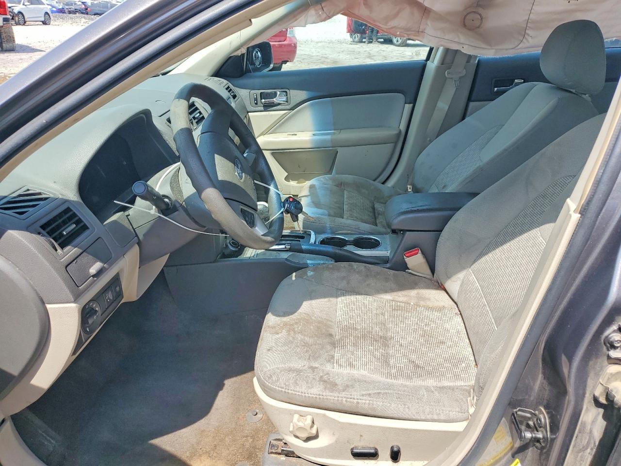 2012 FORD FUSION SE photo 19