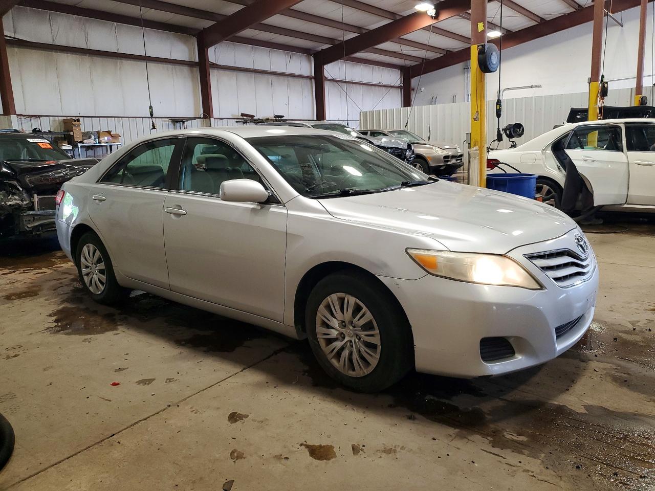 2011 TOYOTA CAMRY LE photo 7